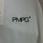 Jonas Druck individuelle Veredelung eines Textils mit Stickerei für PMPG.