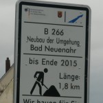 Jonas Druck Schild für den Straßenverkehr.